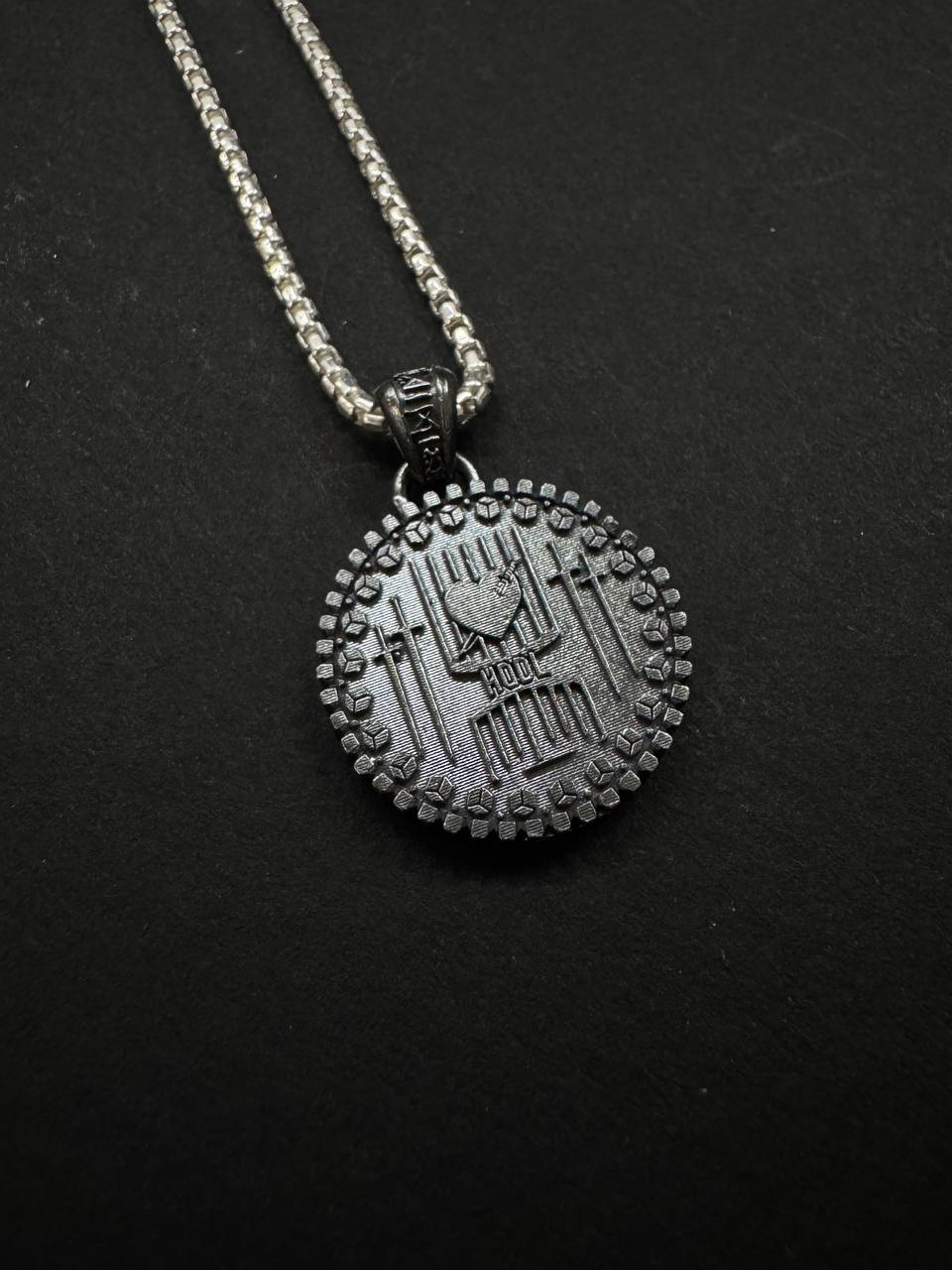 MADEX REGALIA: HODL BLACKOUT EDITION