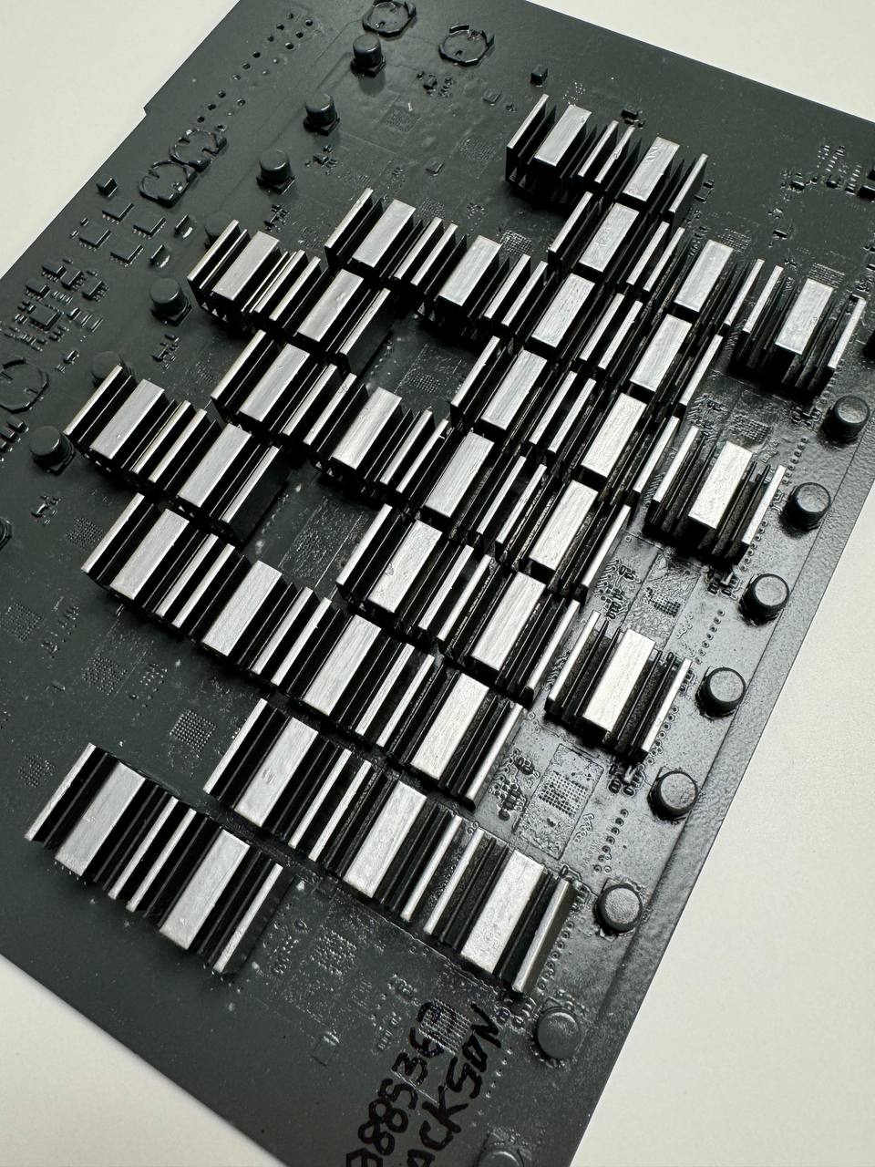 Madex Invader 885363