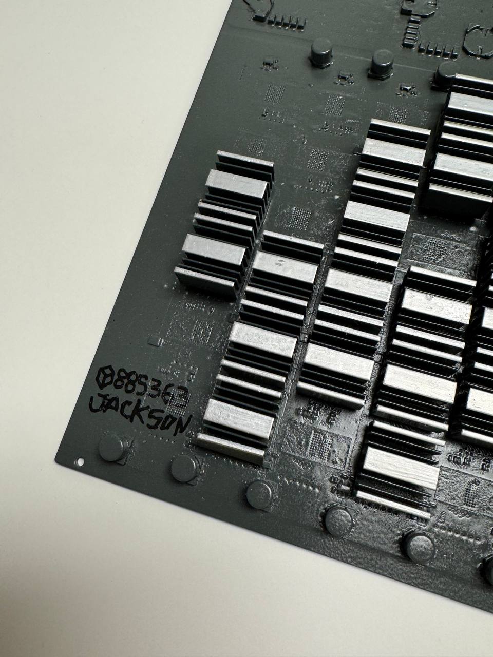 Madex Invader 885363