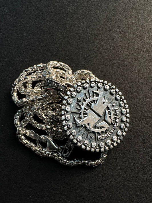 MADEX REGALIA: Bull V3 Onyx 1/10